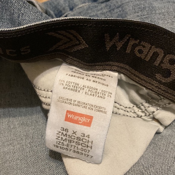 Men's Wrangler authentics Jeans - 36 x 34 - Picture 4 of 6